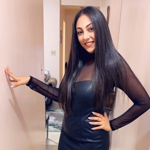 Meet your Posher, Selvia